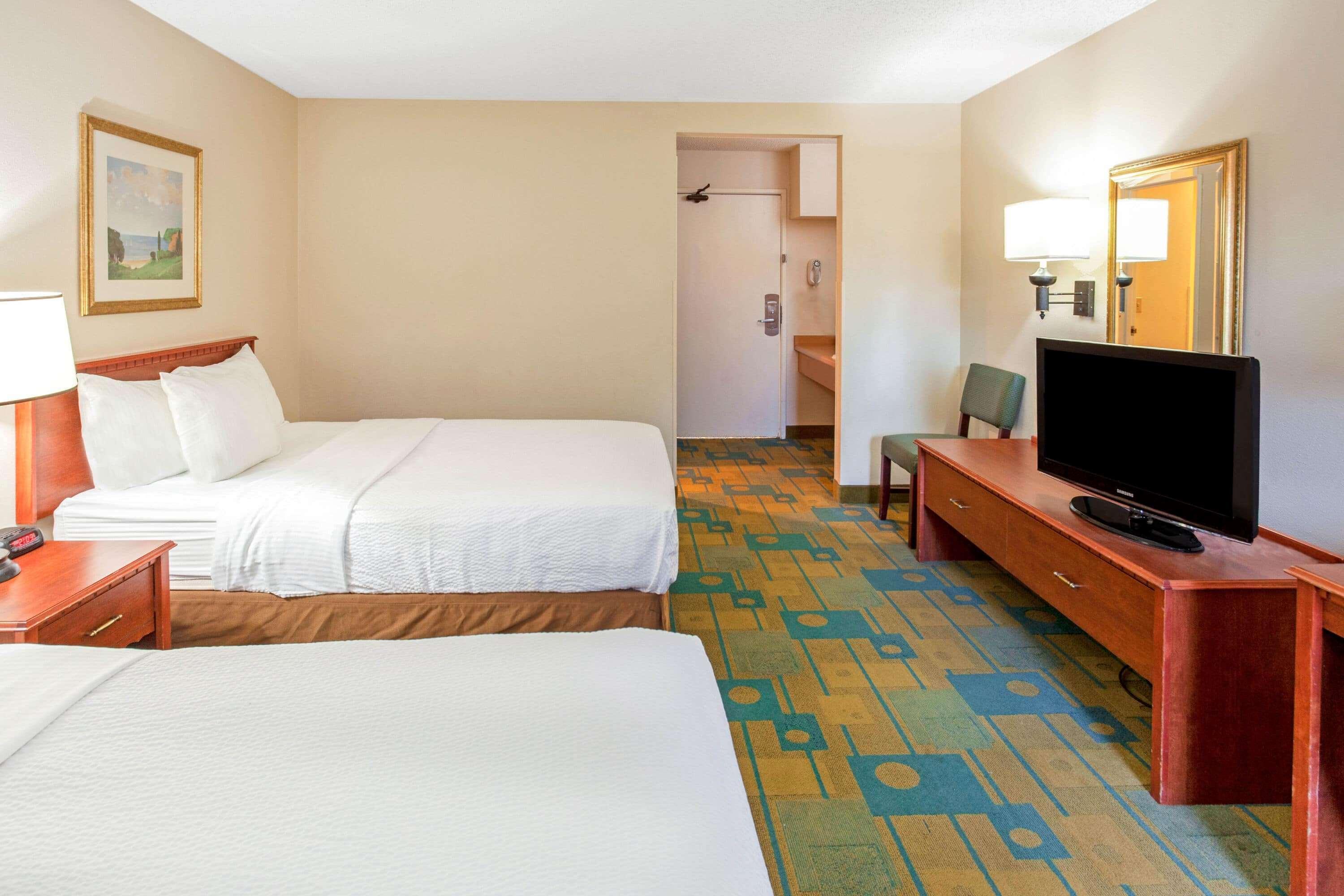 La Quinta Inn By Wyndham Milwaukee Airport / Оук Крийк Екстериор снимка